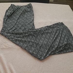 Comfortable modern print wide leg pant